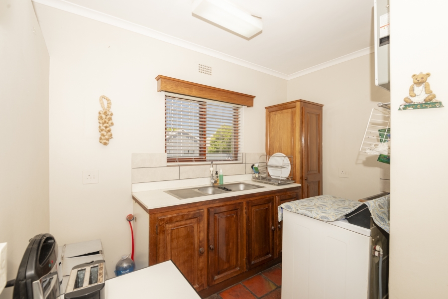 4 Bedroom Property for Sale in Middedorp Western Cape